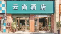 Yunshang Hotel (Anshun People's Hospital) Hotel in zona Tianluowan