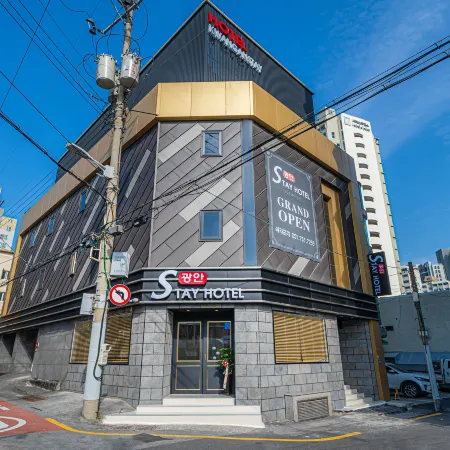 Gwangan STAY HOTEL Отели рядом с достопримечательностью «Храм Оннёнсонвон»