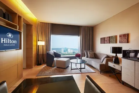 Hilton Kuala Lumpur Отели рядом с достопримечательностью «UCSI University Block E»