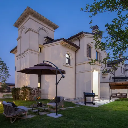 Anji Muyinyi Fengheli Golf Holiday Villa