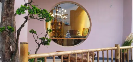 Lushan west sea van gogh home stay facility Отели рядом с достопримечательностью «Lushan Xihai Scenic Area»