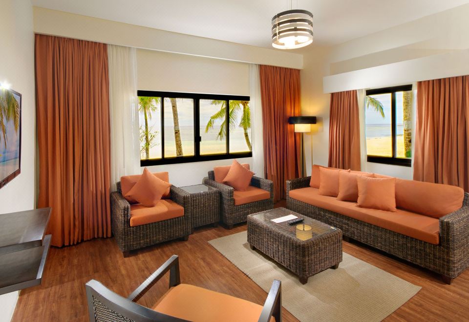 Oceanica Resort Panglao, Bohol의 현지 스타일 건물과 정원 이미지