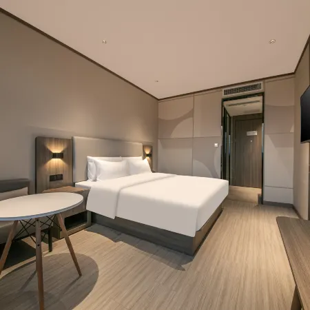 HanTing Hotel (Ezhou Gedian South Station)