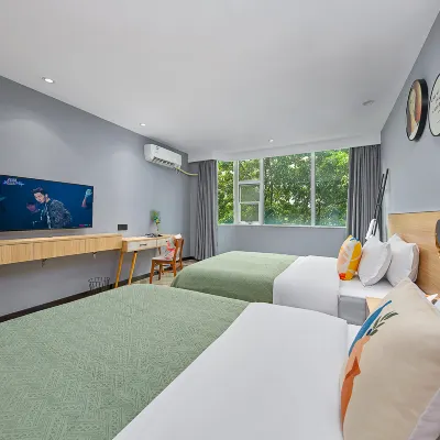 Dengba International Hostel (Guangzhou Zhongshan University) Hotels near Guangzhou Medical University First Affiliated Hospital Haiyin Hospital Area