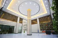 Holiday Inn Gorge Mediterranean Sea