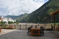 Lishui falls in love with Nujiang Boutique Inn