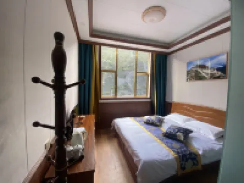 Xinlong Shangri-La Homestay