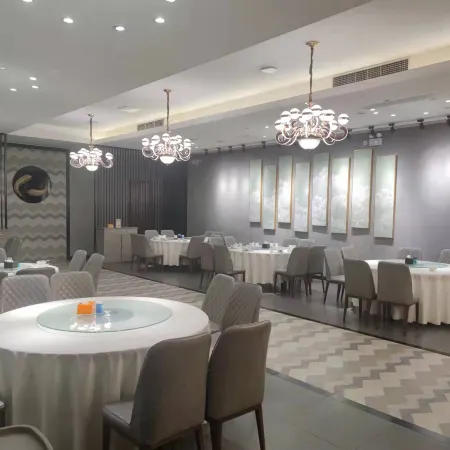 Furun · Jingyuan (Beijing Wangfujing East Fourth Store) Отели рядом с достопримечательностью «Пекин — центр города»