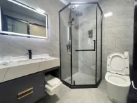 Yuanyi E-sports Hotel - parking