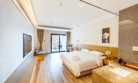 Yue Shi Beach Hostel - Housity