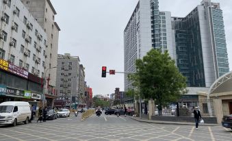 Tailong Hotel (Xi'an Tangdu Hospital Textile City Subway Station)