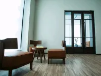 HanTing Hotel (Mudanjiang Railway Station) - Fitnessstudio