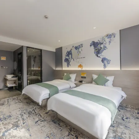 Hotels in Helamper