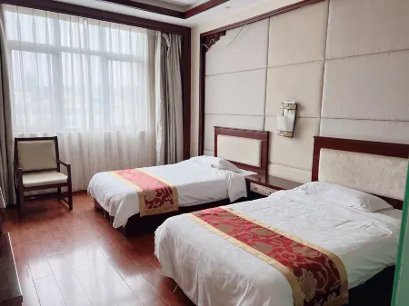 Fubin Spring Hotel Отели в г. Илян