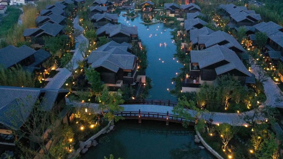 Qidong Zhouyi Hot Spring Hotel
