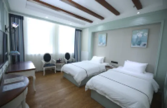 Jin Jin Holiday Hotel