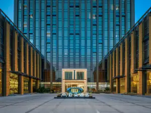 Atour Hotel Nantong Central Business District