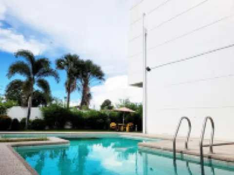 Casaroyal Hotel powered by Cocotel Hotels in Tarlac