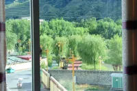 Jiarong Hotel
