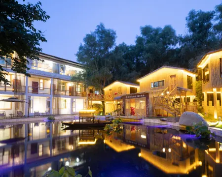 Floral Hotel·Yunshan Yue Hotel (Liuba Branch) โรงแรมในหลิวปา