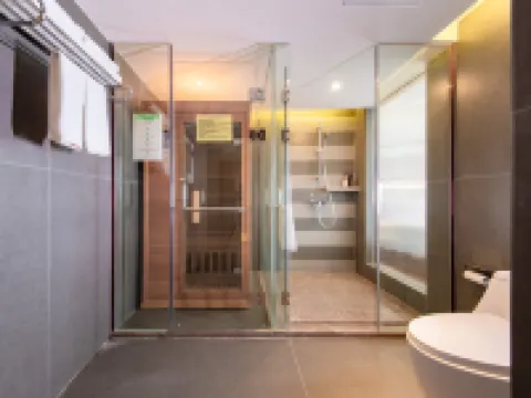 Vienna 3 Best Hotel (Yangxin High-Speed Railway Station Guanggu Square) Hotels in Yangxin