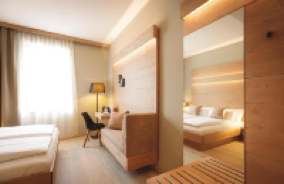 太陽玫瑰7號古蹟精品酒店