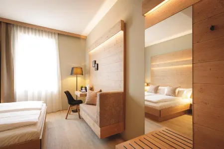 Boutique Hotel Sunrose 7 - Gourmet & Spa Отели в г. Лог-у-Бохіню