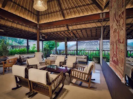 Nandini Jungle by Hanging Gardens Отели рядом с достопримечательностью «Pura Pusering Jagat»