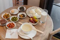 Qushe Homestay (Shanghai International Tourism Resort)