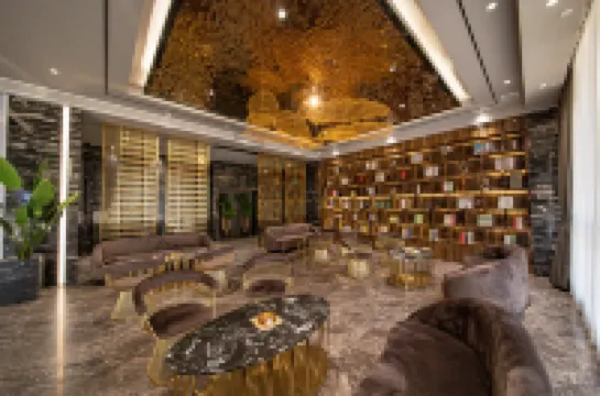 柏麗泉智酒店（江門東站江海廣場店）