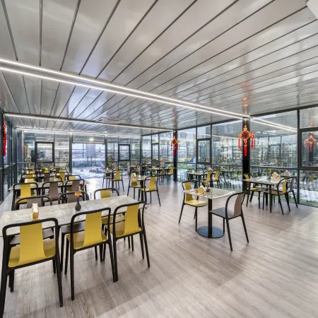 Changxing Sian Yiju Life Hotel