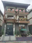 Big and small seven holes + Xingxin Garden rest station Hotel a Libo