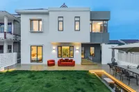 Flower Building·Yuanzhu Mingshu Homestay Отели рядом с достопримечательностью «Остров Чан Хин»