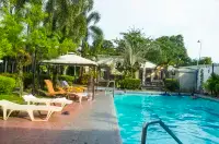 Hotel Euroasia By Bluebookers Hotels in Pampanga