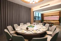 Xinyang Maojian Hotel