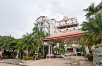 Lucky International Hotel