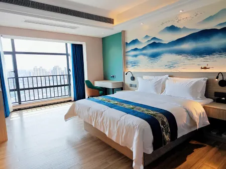 Qingyuan Junlong Hotel (Fortune Building) Отели рядом с достопримечательностью «Qingyuan Museum»