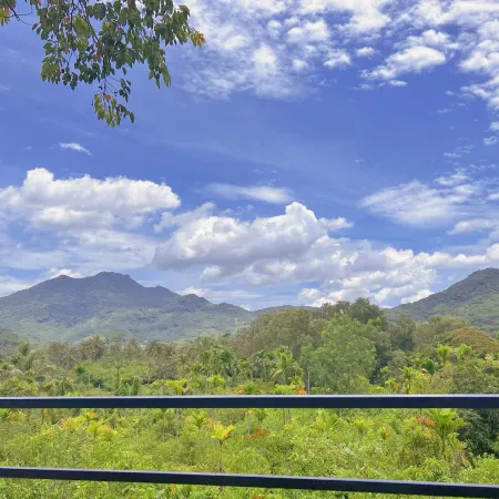 Yuhai · Shanju Homestay