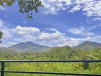 Yuhai · Shanju Homestay - Bjergudsigt