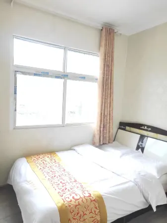 Wanyuan Yajuge Hotel Отели рядом с достопримечательностью «Chuanshan Revolutionary Base Wanyuan Defend War Display Hall»