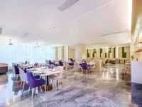 Lavande Hotel (Dazhou Qu County Huanghua Avenue) - parkir