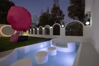Sparrow Bed and Breakfast - Infinity Pools