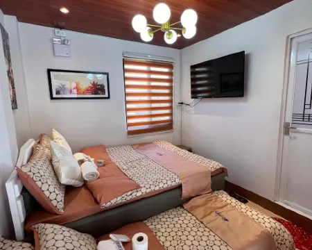 Jmcl Residences タクロバンのホテル