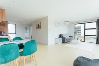 Bluebird Apartment