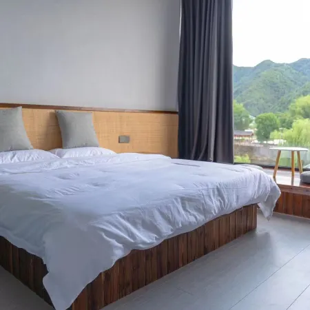 Pujiang Riverside Homestay