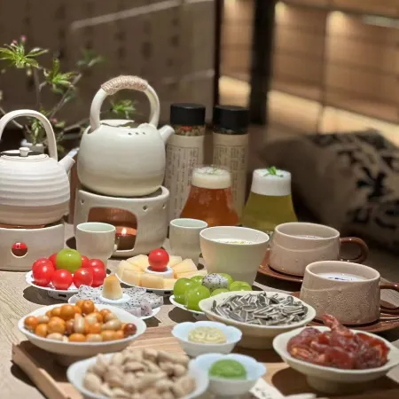Lu'an Tea Night Hotel