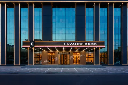 Lavande Hotel Jinzhou Beizhen Отели в г. Бейчжэнь