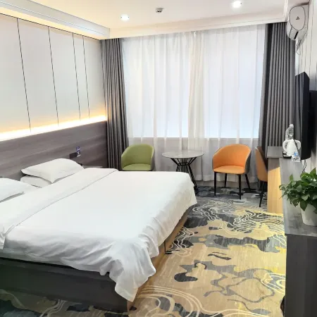 Huachi Liangyuan Hotel