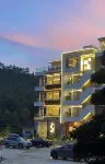 Yuelin Shanshe B&B Hotels near Guilong Temple