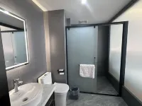 Zhuoniluoke Bay International Hotel